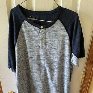 American eagle short sleeve shirt